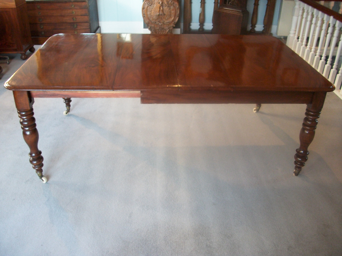 Mahogany Extendible Dining Table